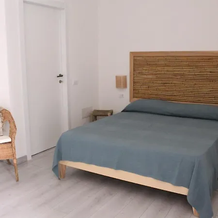 Giobo Bed & Breakfast *
