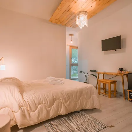 Giobo Bed & Breakfast 3*